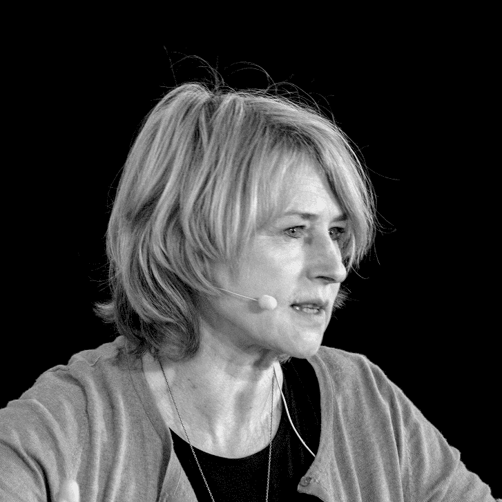 Corinna Harfouch